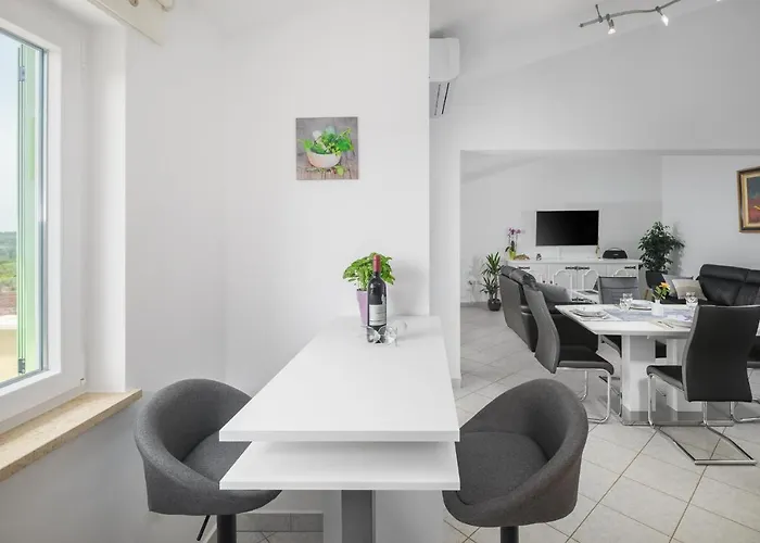 Apartamento Relaxing Oasis Near Poreč