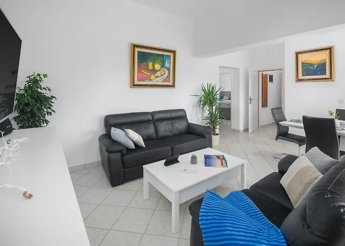 Relaxing Oasis Near * Poreč